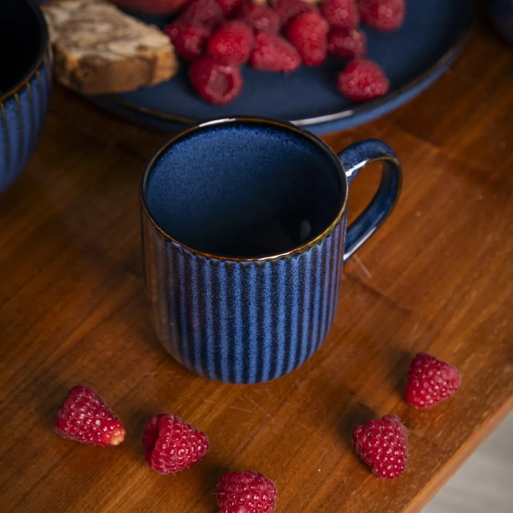 Kubek porcelanowy New Bone China Altom Design Reactive