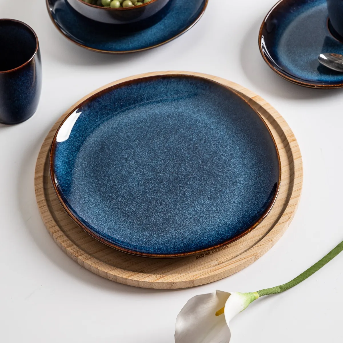 食器 Band new Talerz obiadowy ceramiczny Altom Design Reactive Navy Blue